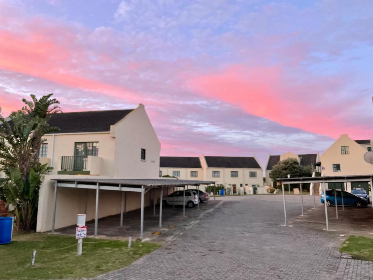 62 Settler Sands Beachfront Accommodation Port Alfred Exterior photo